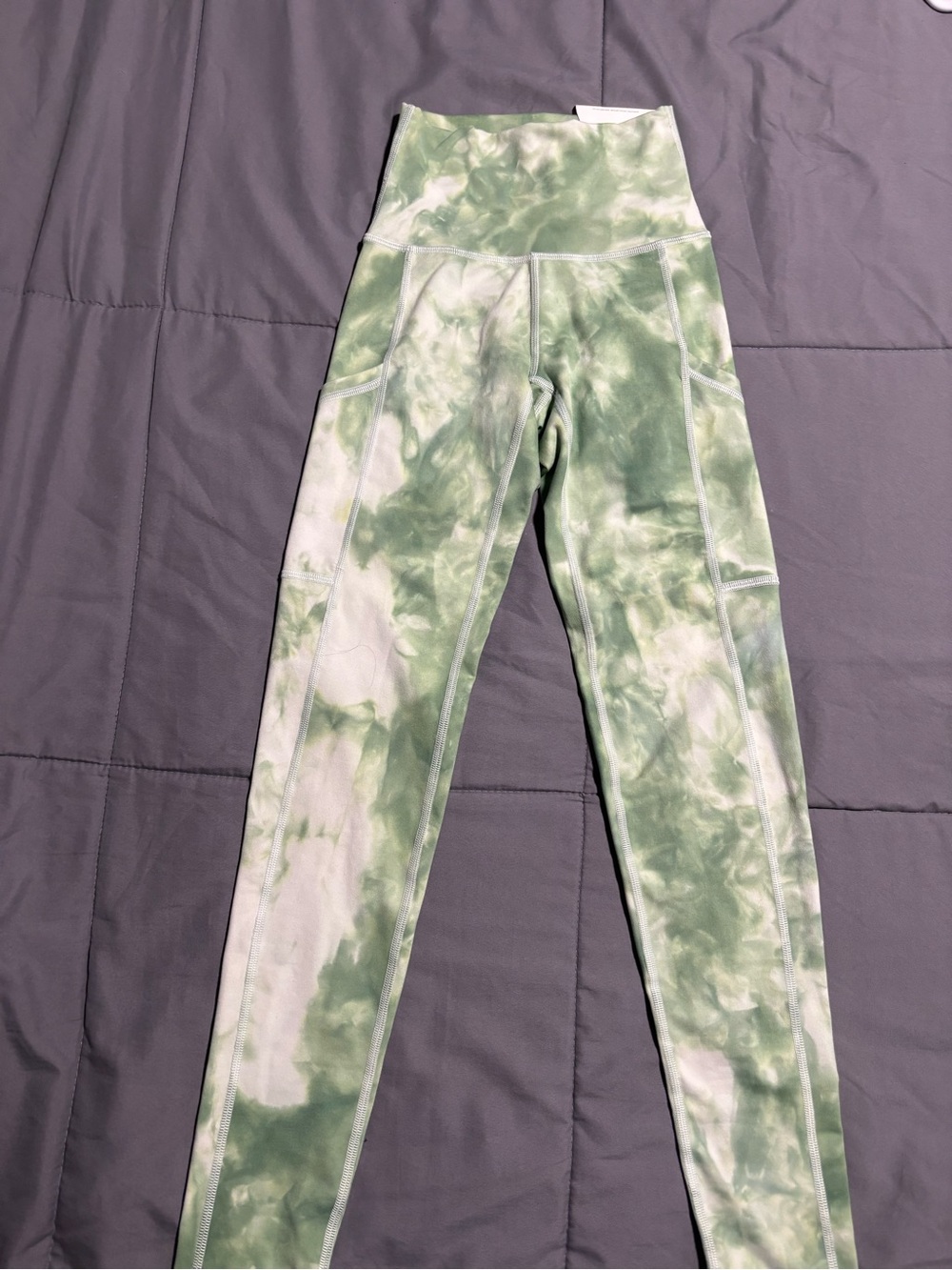 Offline the Hugger Leggings Tie-Dye Green - XXS